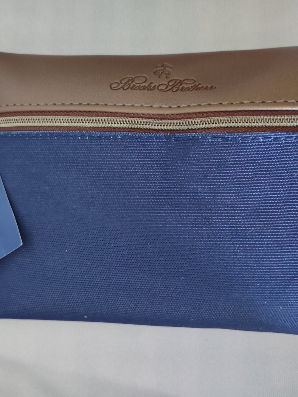 United AMENITY KIT Brooks Brothers Navy Blue Premium Economy 2026